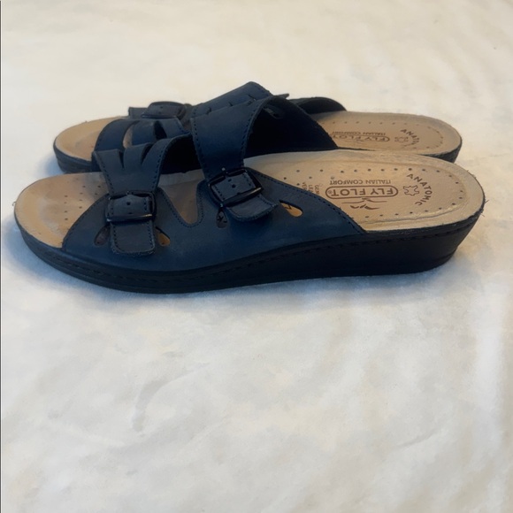 Fly Flot Women's Navy Wedge Sandals, sz 41 (US 9- see size chart) - Picture 5 of 12